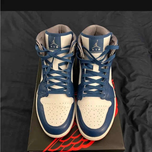 Jordan 1